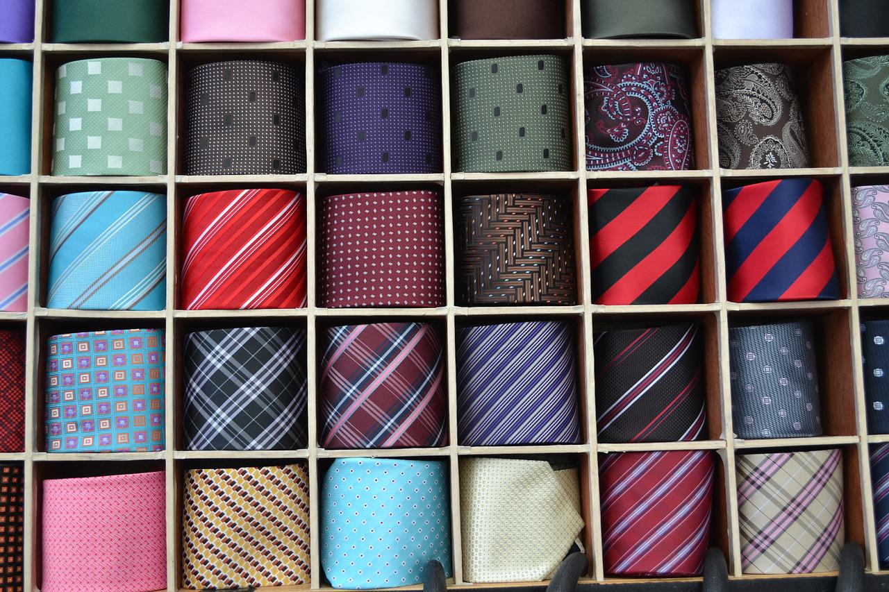 Jak nosić krawaty, które będą się wyróżniać